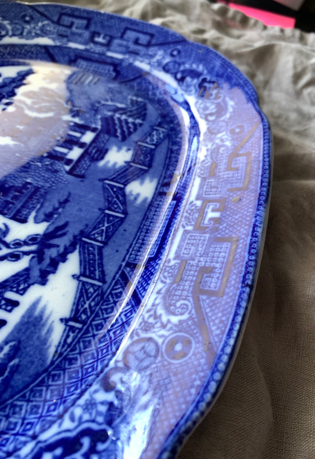 One-of-a Kind 1830's  Blue Willow Platter From England in Arts & Collectibles in City of Toronto - Image 3