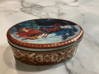 Collectable Christmas gift tin