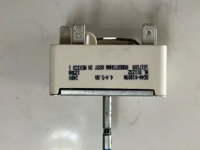 switch for Samsung stove  DG44-01009A. in Stoves, Ovens & Ranges in Markham / York Region - Image 2
