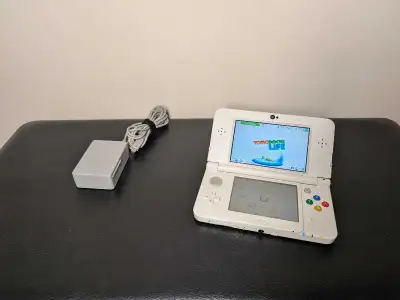 "NEW" Nintendo 3DS, View more