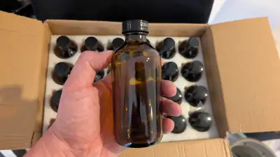 KEYWING 20-Pack 8oz Amber Glass Boston Round Bottles with Leak-Proof Phenolic Caps – Airtight Refill...