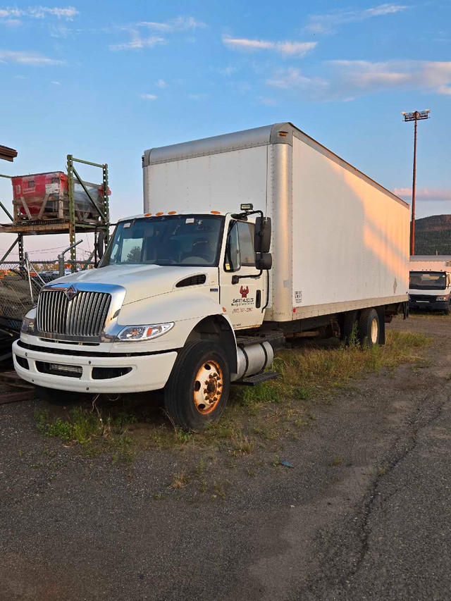 2012 International 4300 in Cars & Trucks in Thunder Bay
