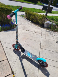 Monster high scooter