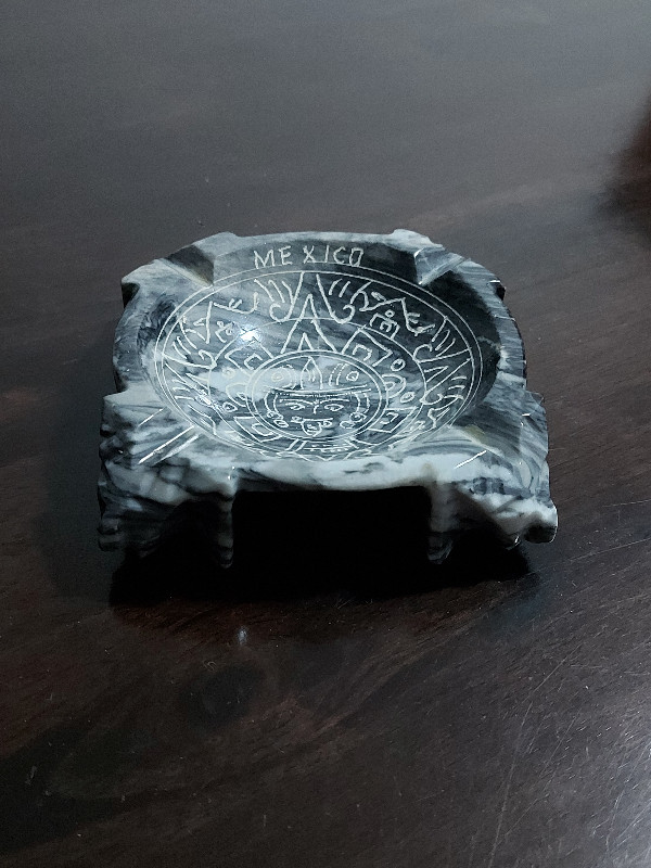 Hand Carved & Engraved Stone Ashtray in Arts & Collectibles in Kingston - Image 3