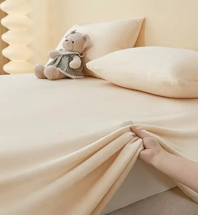 NEW Milk Velvet Flat Sheet | Ultra Soft & Warm | Cream White in Bedding in Ottawa - Image 3