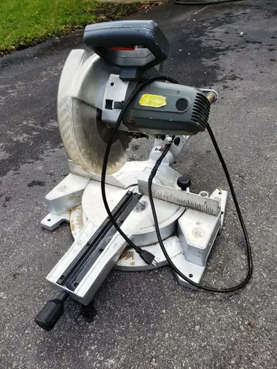 10" Sliding Compound Mitre Saw "Concept". The saw is slightly used, in a good condition
