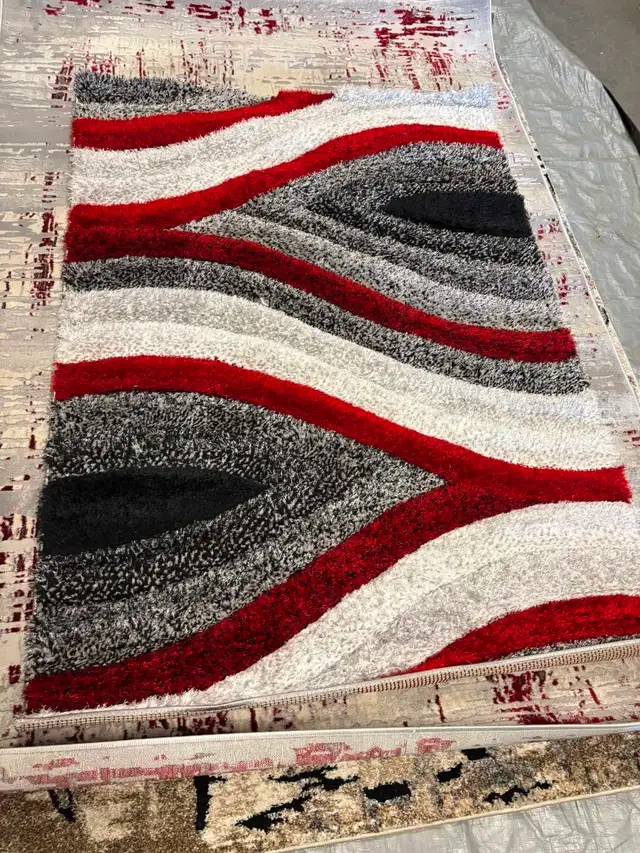 Turkish Area Rug – 4' x 5.6' in Rugs, Carpets & Runners in Ottawa - Image 3