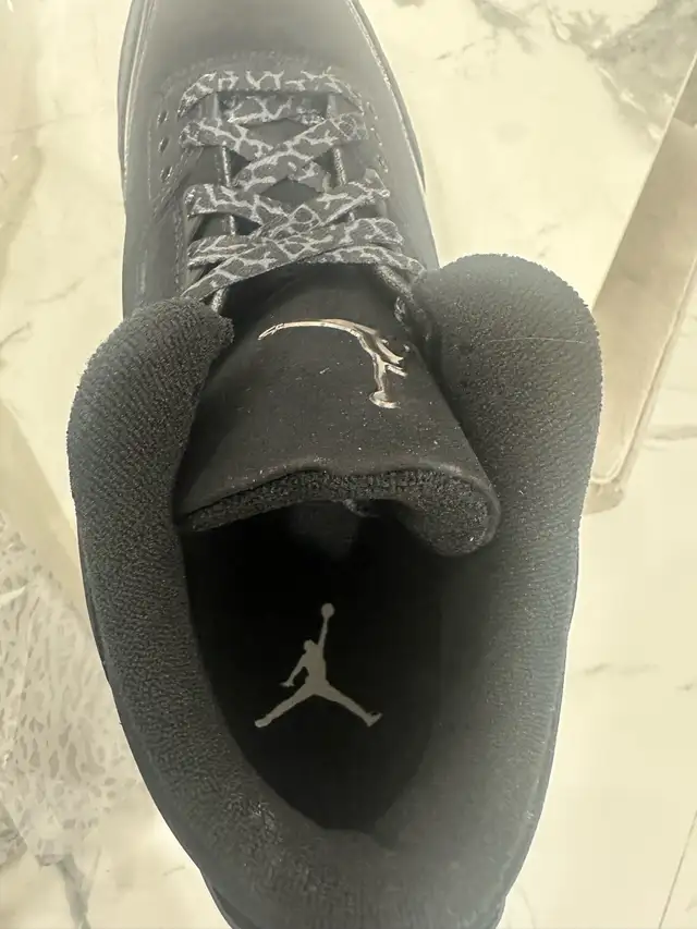 Air Jordan 3 Retro 'Black Cement' Men's Shoes in Men's Shoes in Mississauga / Peel Region - Image 6