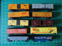 H.O. Scale rail Cars  10 @$4. Each