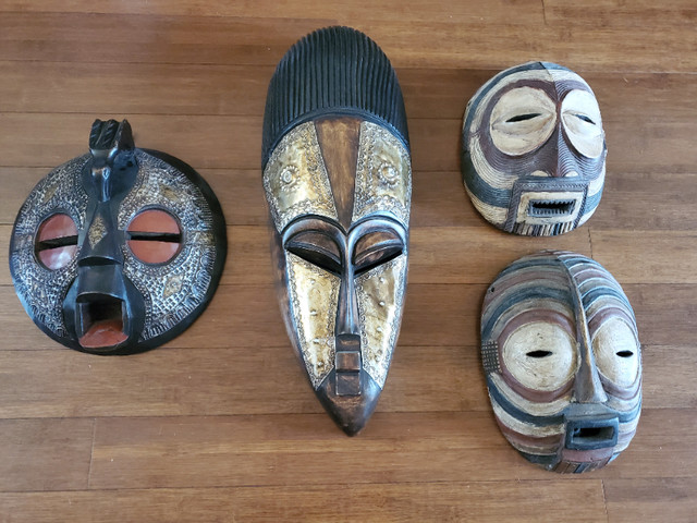 African collection. masks, game and coins in Arts & Collectibles in City of Halifax - Image 2