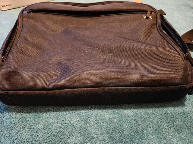 Laptop Carry Case in Laptop Accessories in Red Deer - Image 4