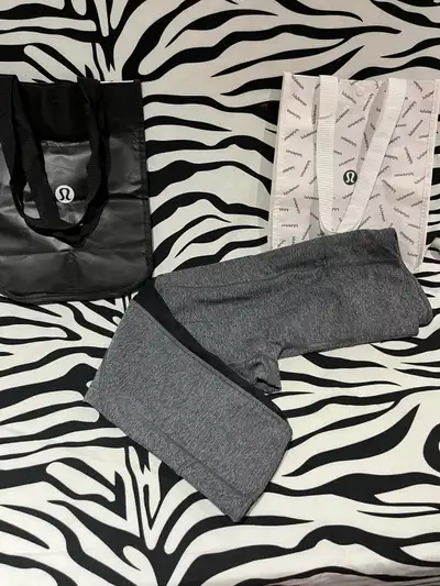 Lululemon Grey Size 8 Long Shorts/ Long Pants, View more