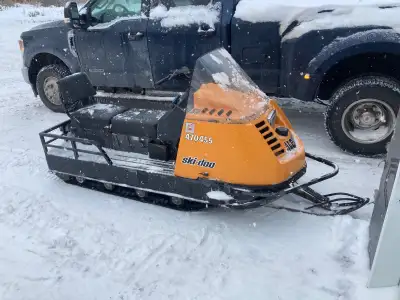 1981 skidoo alpine Great original shape 640cc fan cooled hi/low neutral and reverse Electric start H...