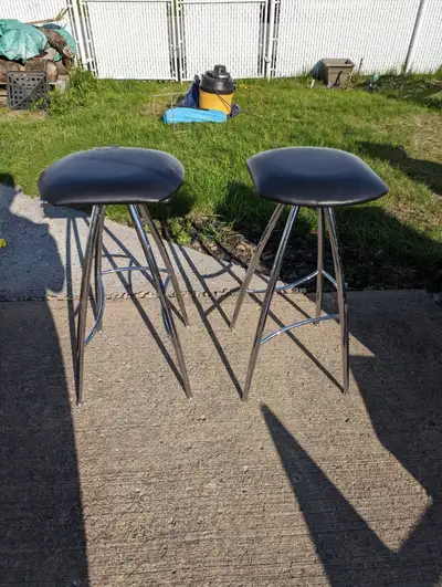 Tabourets / barstools, View more