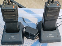 Working pair of older Motorola MTX-838 2-WAY RADIOS/*no antennas
