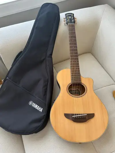 Great Sounding Yamaha Acoustic/Electric Guitar with case, View more
