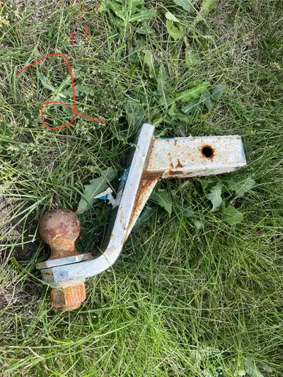 Used drop receiver with 2” ball. Can deliver to Regina/Saskatoon