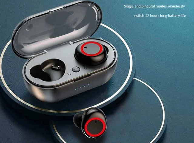 New Bluetooth earphones $10 in Cell Phone Accessories in Ottawa