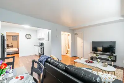 Furnished 2 Bed 1 Bath in North Vanier, Available Now, $2100