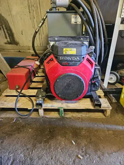 Hydraulic Power Pack with 22 HP Honda engine Less then 10 Hours! Includes, Honda GX690 Gasoline Engi...