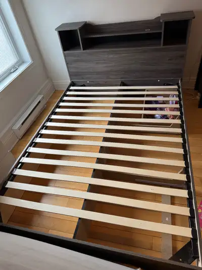 Lit double avec tiroirs, View more