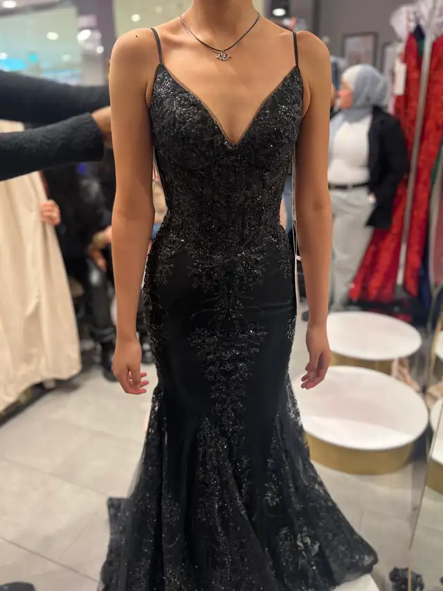 PARTY   PROM   DRESS in Women's - Dresses & Skirts in City of Toronto - Image 3