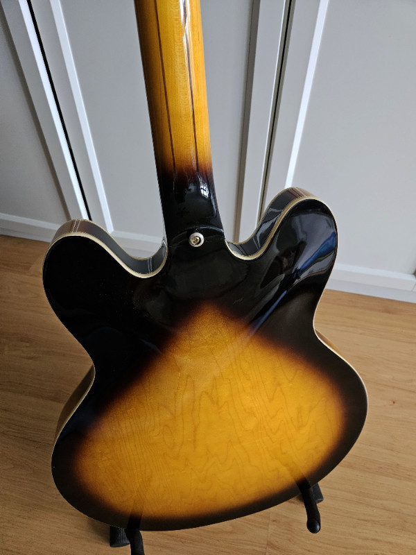 Epiphone Sheraton II MIK Vintage Sunburst Electric Guitar HC in Guitars in Brantford - Image 4