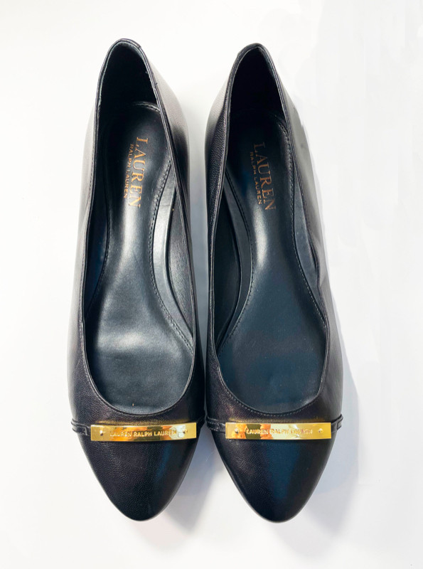 Ralph Lauren Black Leather Flats in Women's - Shoes in City of Toronto - Image 2
