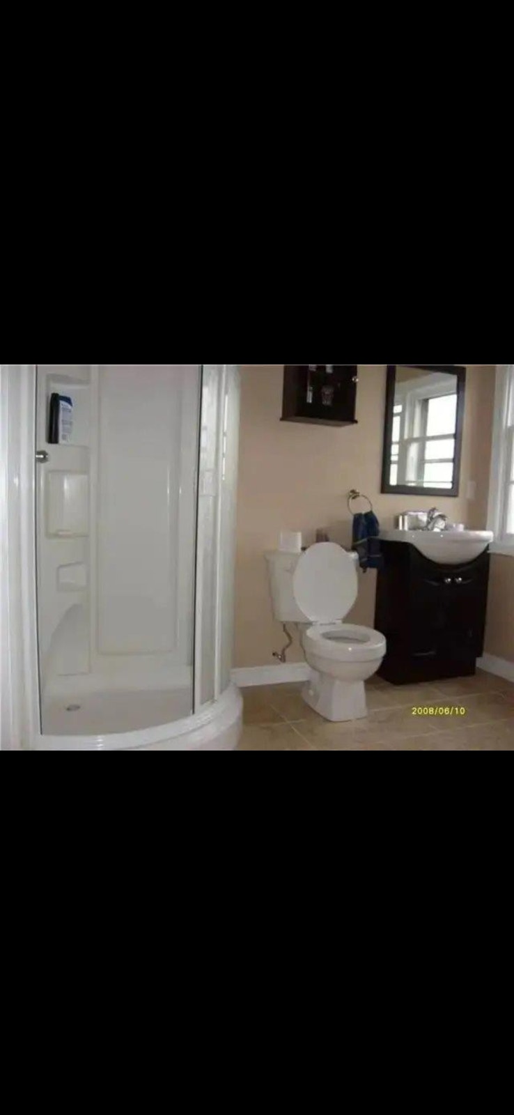 **Furn. Suite, H. Hot Wtr, TV, Pkg & Lndry, WiFi, OWN BATH** 4