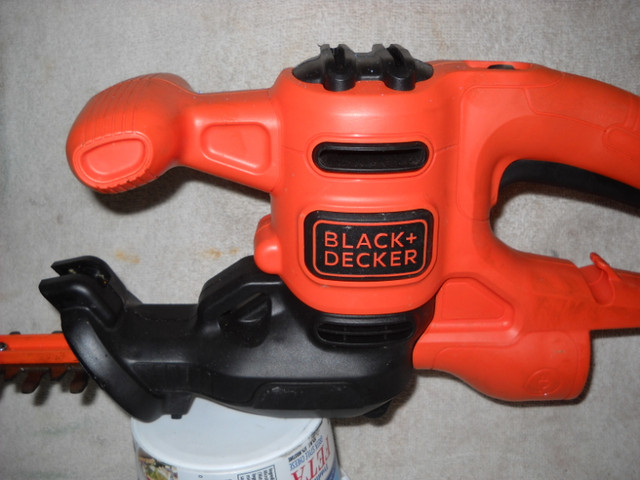 Trime haie elec. 16po BlackDecker Orange/noir. Comme neuf. dans Autre  à Longueuil/Rive Sud - Image 2