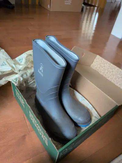 Kamik kids rain boots, View more