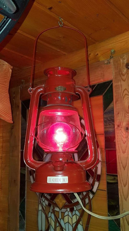 Electrified oil lantern in Home Décor & Accents in Whitehorse