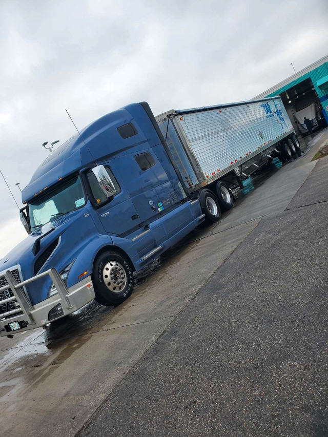 2019 Volvo VNL760 i-Shift in Heavy Trucks in Regina - Image 4