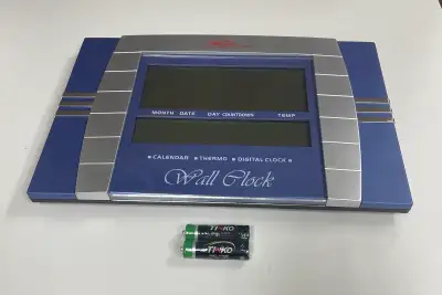 DIGITAL WALL or DESK CLOCK Day/Date/Temperature/ Alarm/ Counter