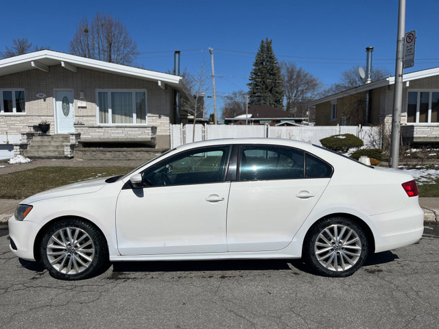 Volkswagen jetta 2012 2.5L dans Autos et camions  à Laval/Rive Nord - Image 2