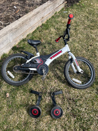 Kids 16” Trek bike (with training wheels)