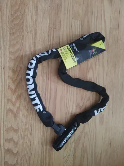 Protect your bike from theft with this quality brand new 47" long chain lock with 7mm hardened 3t ma...