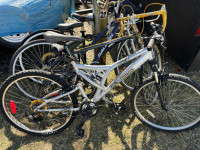 Lot de 5 vélos pour réparateur ou pièces