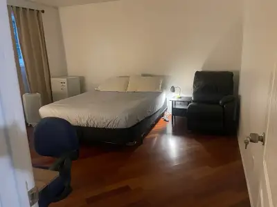 Huge Furnished Room for Rent – Riverdale, Whitehorse • Very large room • Queen size bed included • M...