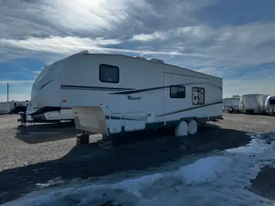 Fleetwood Terry 5th Wheel bunkhouse model for sale. Great family unit. 31.5' perfect size. Well care...