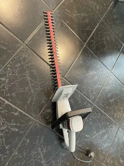 Selling my hedge trimmer great sharp no longer need it 20$