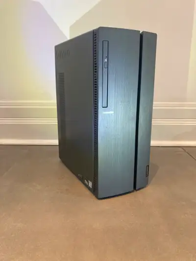 PC Lenovo de 2020, en très bon état, View more