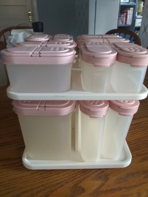 Vintage Tupperware spice rack/containers in Kitchen & Dining Wares in Edmonton - Image 2
