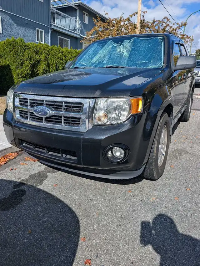 2009 Ford Escape LTE Black Low KMS