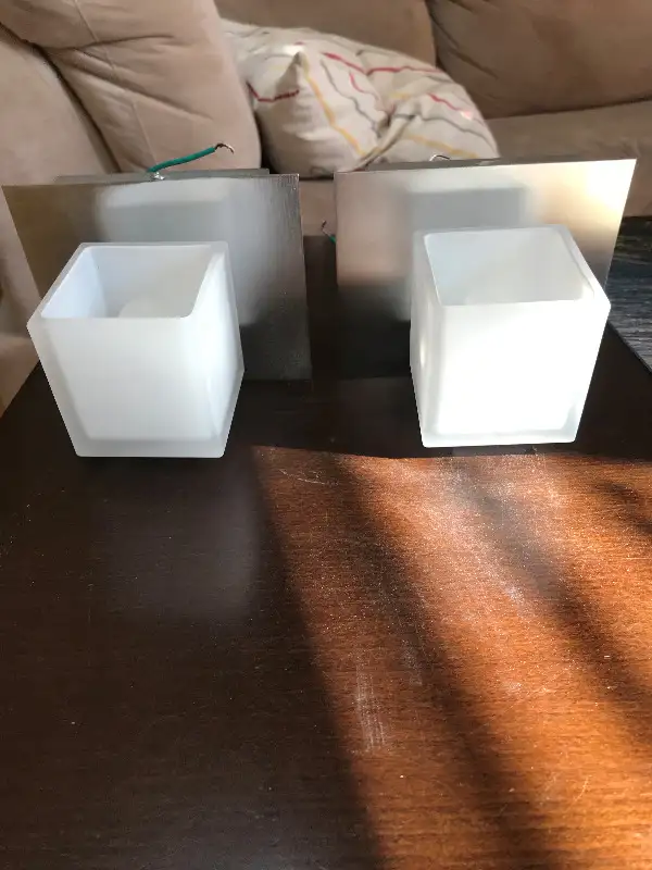 Appliques murales de qualité et modernes in Indoor Lighting & Fans in City of Montréal - Image 2