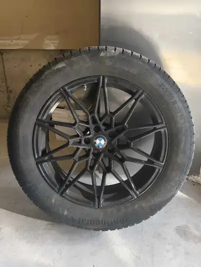 Full set of BMW X7 rims with Continental winter tires (255/55 R20) DOT 3420 Used for only one winter...