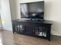 TV stand 60 inches in very good condition