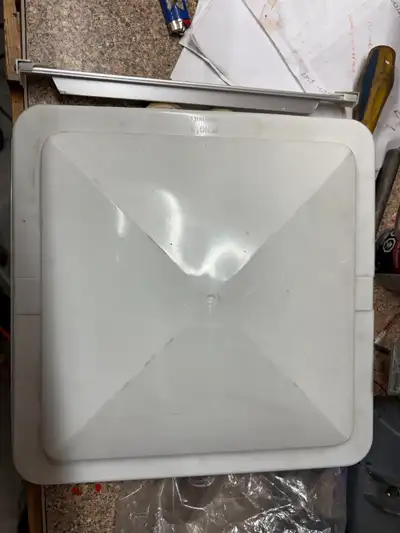 A lot of parts from rebuilding trailers. So make an offer on what ever you can use. Set of Boler hin...