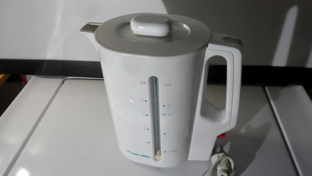 Electric Kettle, Great condition in Other in St. Catharines