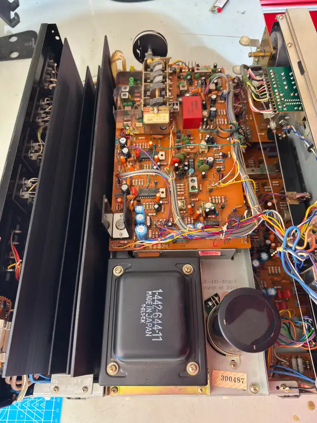 Sony STR-6800SD Receiver  (80 Watts) - 1976 - Serviced in Stereo Systems & Home Theatre in Oakville / Halton Region - Image 10